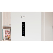 Холодильник Indesit ITR 5200 W